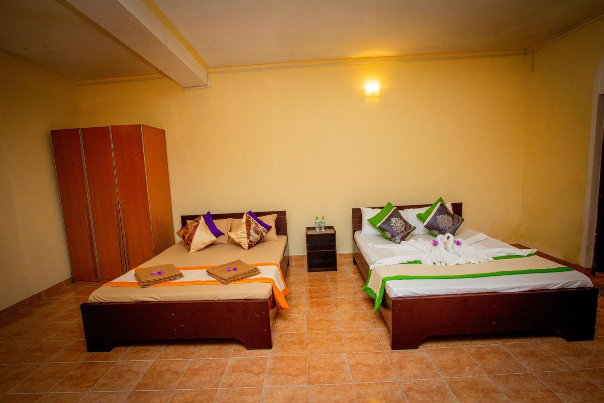 Sunbloom Inn Канди Экстерьер фото